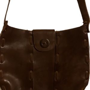 Beautiful hand crafted leather crossover.